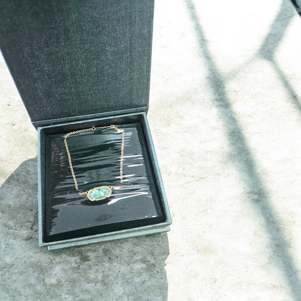 Oval Green Stone Necklace