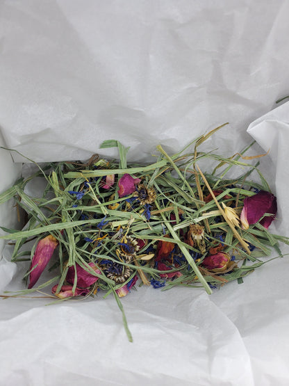 Small summer hamster forage mix